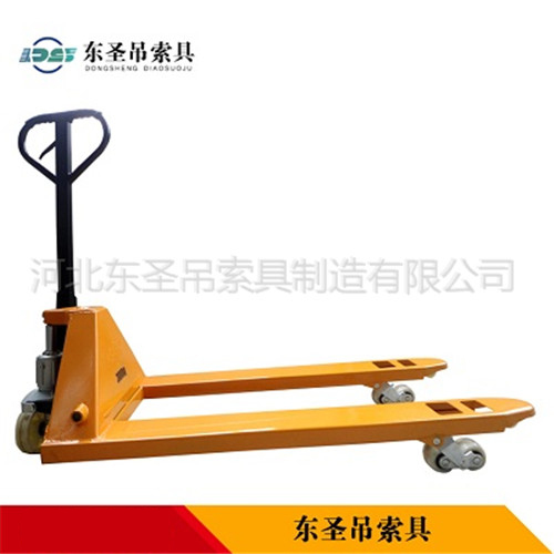 防爆手動(dòng)叉車(chē)產(chǎn)品側(cè)面整機(jī)展示圖--河北東圣吊索具制造有限公司--小型攪拌機(jī)|石材夾具|液壓堆高車(chē)|手動(dòng)叉車(chē)